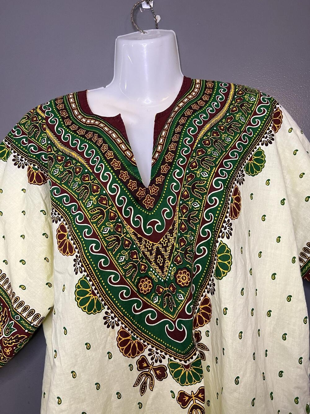 Vintage Manhattan Shirt Mens Large Multicolor Dashiki Print V Neck Tunic Pockets